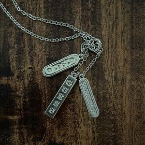 Guess Silver Tone Triple Tag Necklace 1981